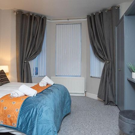 1 Bdr Apartment At Queens Uni By Belfast City Breaks Eksteriør billede