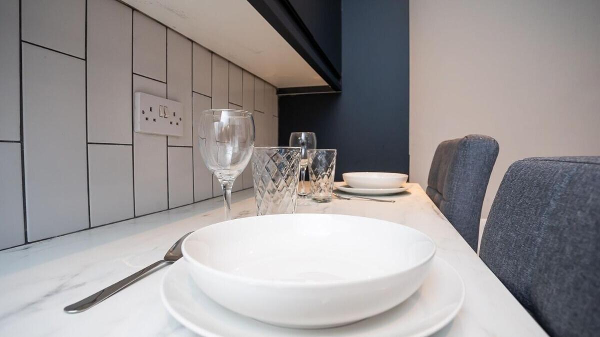 1 Bdr Apartment At Queens Uni By Belfast City Breaks Eksteriør billede